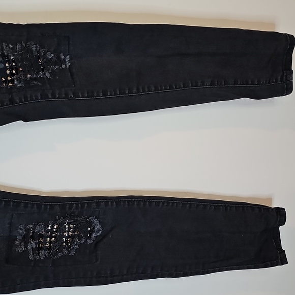 William Rast Black Skinny Jeans with Distressed Details - Picture 3 of 8